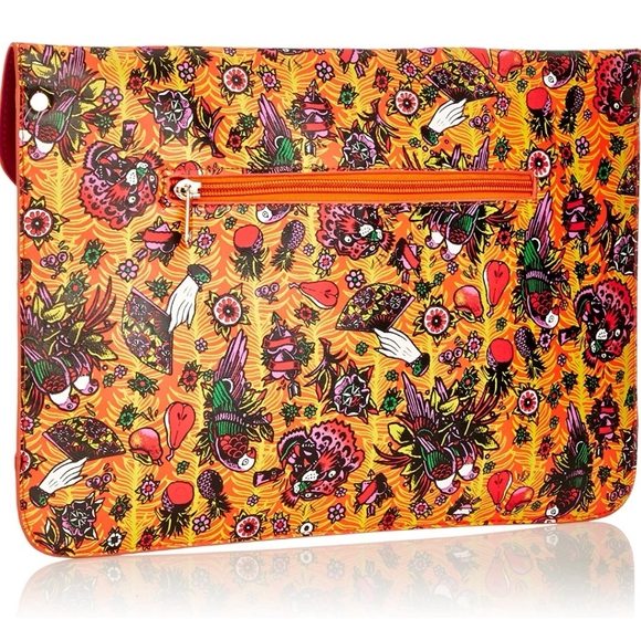 Iron fist kokoman clutch - Picture 3 of 4